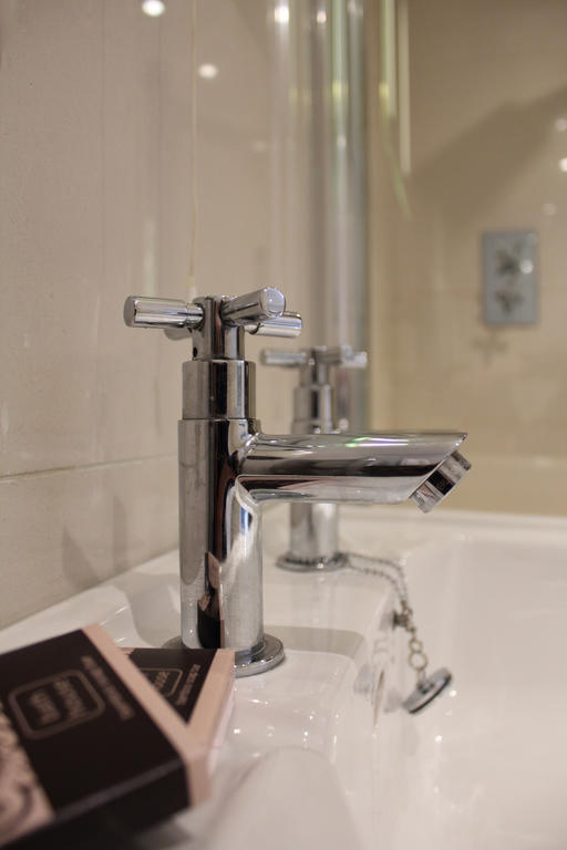 The Spread Eagle Hotel Clitheroe Bagian luar foto